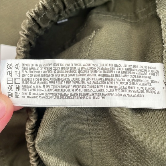 SOLD Off-site | Forever 21 Men’s Olive Joggers Size Small - Picture 11 of 13